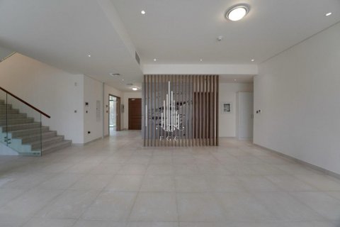 Vila na Yas Island, Abu Dhabi, SAE 5 ložnice, 643.8 m² Č.: 535187 - fotografie 11