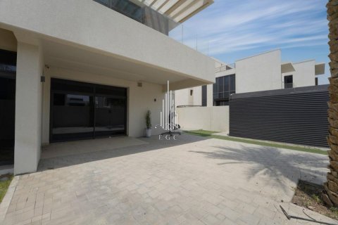 Vila na Yas Island, Abu Dhabi, SAE 5 ložnice, 643.8 m² Č.: 535187 - fotografie 19