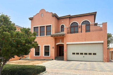 Jumeirah Golf Estates, Dubai, UAE의 임대용 빌라 침실 4개, 488.41제곱미터 번호 764361 - 사진 2