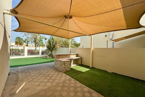 Villa in vendita a Ras Al Khaimah, EAU 4 camere da letto, 443 mq. № 734659 - foto 7