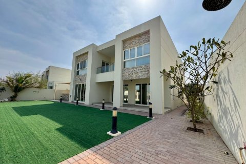 Villa a Ras Al Khaimah, EAU 4 camere da letto, 443 mq. № 734659
