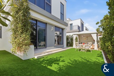 Villa i Dubai Hills Estate, Dubai, UAE 4 sovrum, 229 kvm Nr. 667364