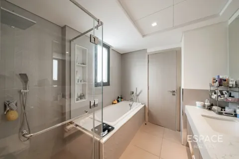 Shtëpi në qytet në Al Furjan, Dubai, Emiratet e Bashkuara Arabe 3 dhoma gjumi, 244 m2. № 737850 - Foto 12