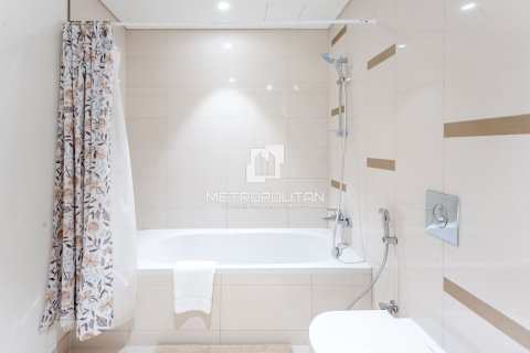 Apartamento en venta en Dubai Harbour, Dubai, EAU 2 dormitorios, 109 m2 № 663541 - foto 22