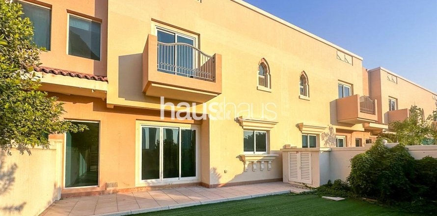 Stadthaus in Dubai Sports City, Dubai, VAE: 4 Schlafzimmer, 297 m2 Nr. 625301