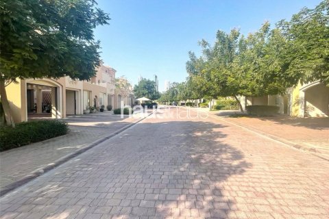 Stadthaus zum Verkauf in Dubai Sports City, Dubai, VAE 4 Schlafzimmer, 297 m2 Nr. 625301 - Foto 10