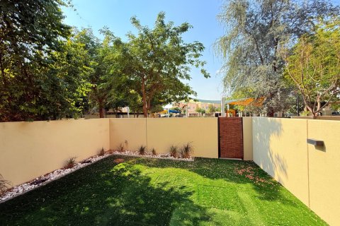 Вилла Dubai Land, Дубай, БАӘ-да 3 жатын бөлмелер, 164 м² № 723300 - фото 2