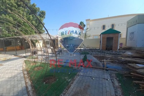 Villa para arrendamento em Khalifa City, Abu Dhabi, EAU 1500 m2 № 570245 - foto 20