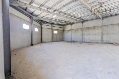 Warehouse in Al Khawaneej, Dubai, UAE 1207.7 sq.m. № 539969 - photo 2