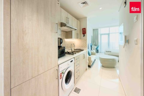 Apartment in Palm Jumeirah, Dubai, UAE 33.6 sq.m. № 760787 - photo 8