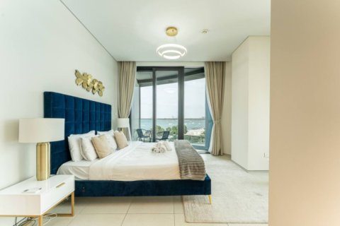 Apartament de închiriat în Jumeirah Beach Residence, Dubai, EAU 3 dormitoare, 172.8 mp. №750248 - poză 13