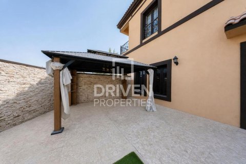 Villa sa The Villa, Dubai, UAE 5 silid-tulugan, 726.69 sq.m. № 757320 - larawan 24