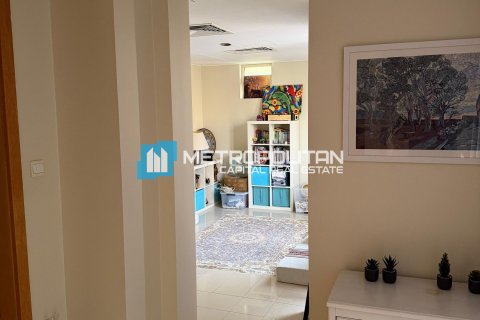 Rumah bandar di Al Raha Gardens, Abu Dhabi, UAE 4 bilik tidur, 240.1 meter persegi № 692842 - foto 19