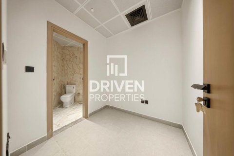 Apartamento en alquiler en Jumeirah Village Circle, Dubai, EAU 3 dormitorios, 221.39 m2 № 744750 - foto 10