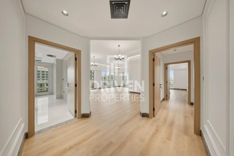 Apartamento en alquiler en Jumeirah Village Circle, Dubai, EAU 3 dormitorios, 221.39 m2 № 744750 - foto 3