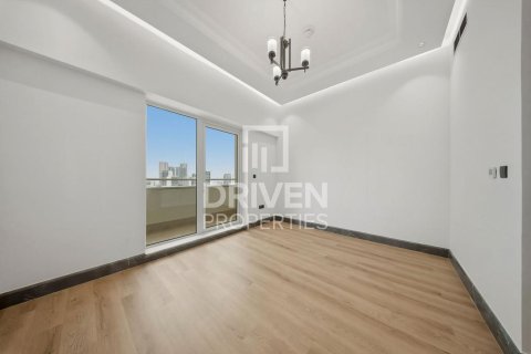 Apartamento en alquiler en Jumeirah Village Circle, Dubai, EAU 3 dormitorios, 221.39 m2 № 744750 - foto 9
