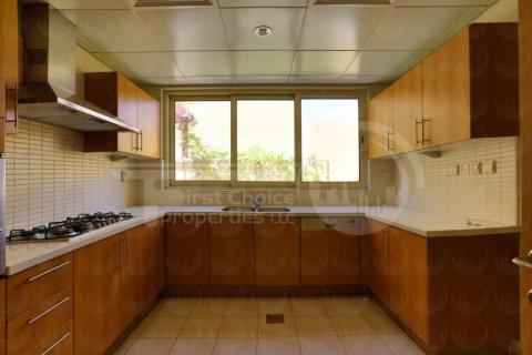 Vila v Al Raha Gardens, Abu Dhabi, SAE 5 spální, 464.5 m2 č. 410540 - Fotografia 5
