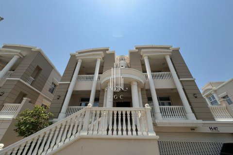 Huvila Khalifa City, Abu Dhabi, Arabiemiraatit 4 makuuhuonetta, 679.6 m2 № 482246 - kuva 27