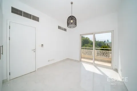 Villa til leje i Meadows, Dubai, UAE 4 soveværelser, 373 kvm № 738185 - foto 8