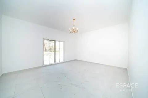 Villa til leje i Meadows, Dubai, UAE 4 soveværelser, 373 kvm № 738185 - foto 7
