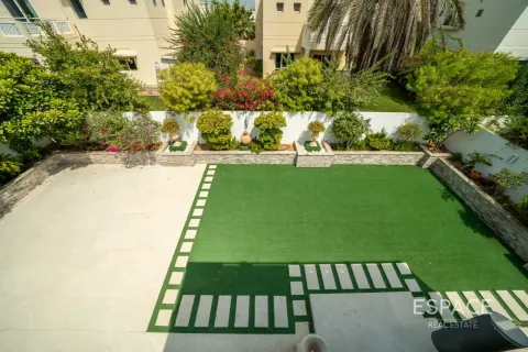 Villa til leje i Meadows, Dubai, UAE 4 soveværelser, 373 kvm № 738185 - foto 13