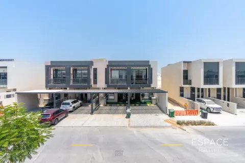 Villa sa Al Furjan, Dubai, UAE 3 silid-tulugan, 203 sq.m. № 738181 - larawan 17