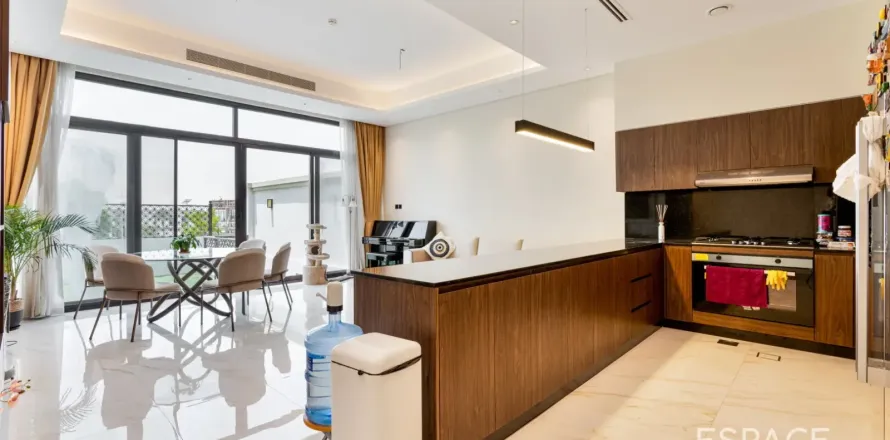 Villa sa Al Furjan, Dubai, UAE 3 silid-tulugan, 203 sq.m. № 738181