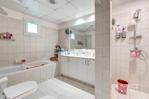 Vila di Meadows, Dubai, UEA 3 kamar tidur, 287 m2 nomor 738180 - foto 14