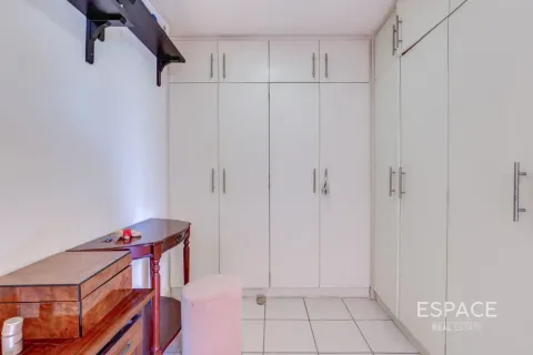 Vila di Meadows, Dubai, UEA 3 kamar tidur, 287 m2 nomor 738180 - foto 17
