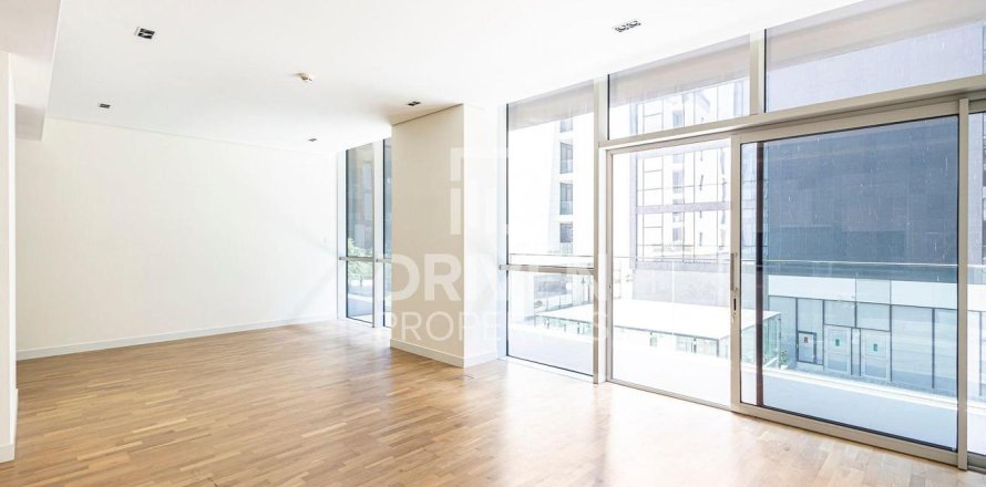 Appartamento a City Walk, Dubai, EAU 2 camere da letto, 164.81 mq. № 745368