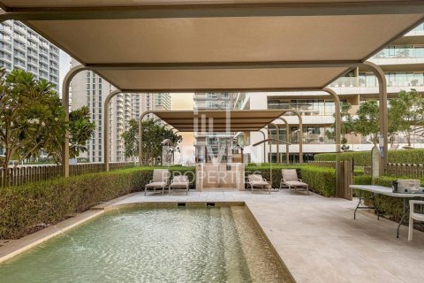 Apartmen di Dubai Harbour, Dubai, UAE 2 bilik tidur, 134.62 meter persegi № 768601 - foto 26