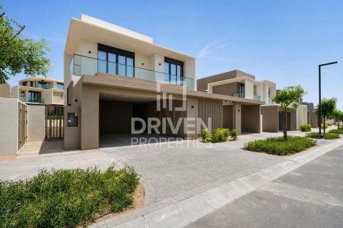 Villa para arrendamento em Jebel Ali, Dubai, EAU 4 quartos, 640.01 m2 № 765503 - foto 28