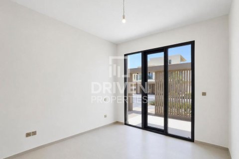 Villa para arrendamento em Jebel Ali, Dubai, EAU 4 quartos, 640.01 m2 № 765503 - foto 5