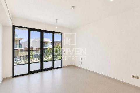 Villa para arrendamento em Jebel Ali, Dubai, EAU 4 quartos, 640.01 m2 № 765503 - foto 10