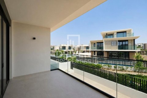 Villa para arrendamento em Jebel Ali, Dubai, EAU 4 quartos, 640.01 m2 № 765503 - foto 23