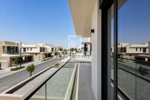 Villa para arrendamento em Jebel Ali, Dubai, EAU 4 quartos, 640.01 m2 № 765503 - foto 25