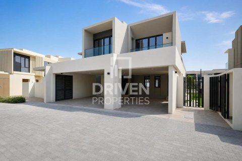 Villa para arrendamento em Jebel Ali, Dubai, EAU 5 quartos, 763.48 m2 № 765502 - foto 27