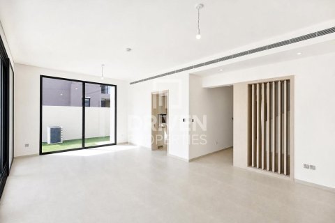 Villa para arrendamento em Jebel Ali, Dubai, EAU 5 quartos, 763.48 m2 № 765502 - foto 3