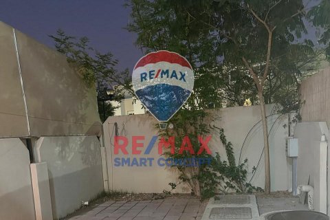 Vila di Al Reef, Abu Dhabi, UEA 3 kamar tidur, 225.2 m2 nomor 478344 - foto 7