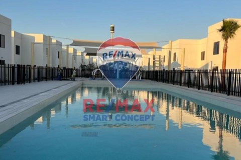 טאונהאוס להשכרה ב Yas Island, Abu Dhabi, איחוד האמירויות  3 חדרי שינה, 166 מ"ר, מספר 478346 - תמונה 3