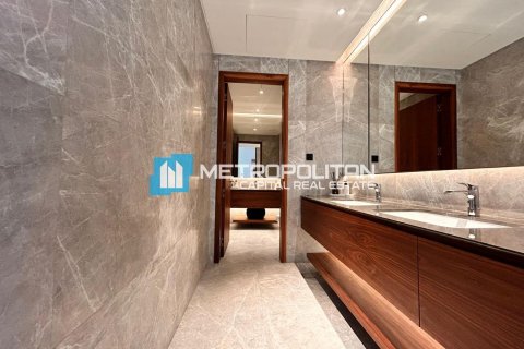 Vilë në Saadiyat Island, Abu Dhabi, Emiratet e Bashkuara Arabe 4 dhoma gjumi, 461 m2. № 694719 - Foto 16