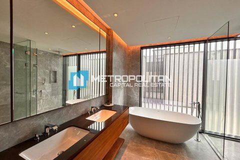 Vilë në Saadiyat Island, Abu Dhabi, Emiratet e Bashkuara Arabe 4 dhoma gjumi, 461 m2. № 694719 - Foto 14