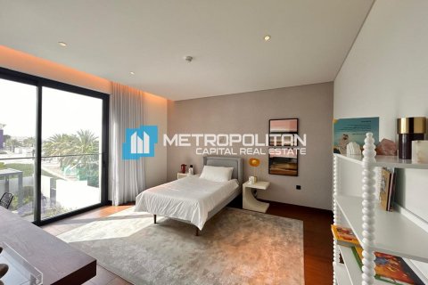 Vilë në Saadiyat Island, Abu Dhabi, Emiratet e Bashkuara Arabe 4 dhoma gjumi, 461 m2. № 694719 - Foto 11