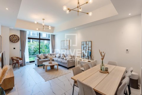 Βίλα σε Mohammed Bin Rashid City, Dubai, ΗΑΕ 4 υπνοδωμάτια, 187.2 τ.μ. Αρ. 765423
