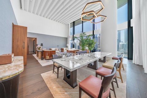 Apartament në Business Bay, Dubai, Emiratet e Bashkuara Arabe 4 dhoma gjumi, 579 m2. № 664611