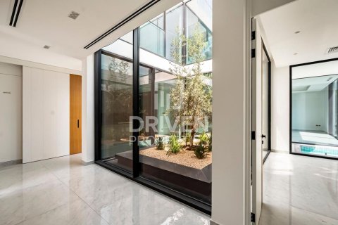 Villa in Al Barari, Dubai, UAE 5 bedrooms, 439.9 sq.m. № 761478 - photo 3