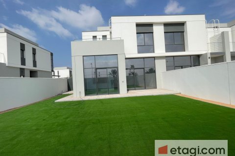 Shtëpi në qytet në Al Furjan, Dubai, Emiratet e Bashkuara Arabe 4 dhoma gjumi, 361 m2. № 575533