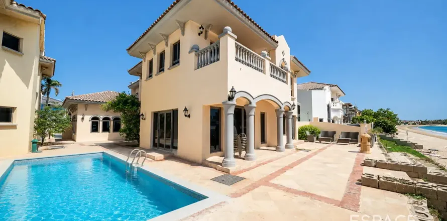 Villa sa Palm Jumeirah, Dubai, UAE 4 silid-tulugan, 465 sq.m. № 738254