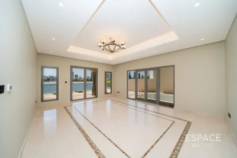 Villa sa Palm Jumeirah, Dubai, UAE 4 silid-tulugan, 465 sq.m. № 738254 - larawan 4