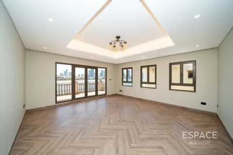 Villa sa Palm Jumeirah, Dubai, UAE 4 silid-tulugan, 465 sq.m. № 738254 - larawan 7